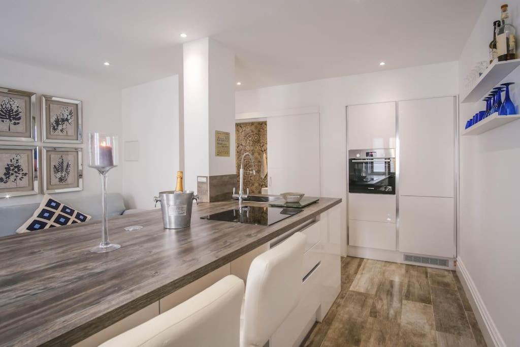 Summer Breeze Apartment, In The Historic Centre Of Lagos Kültér fotó